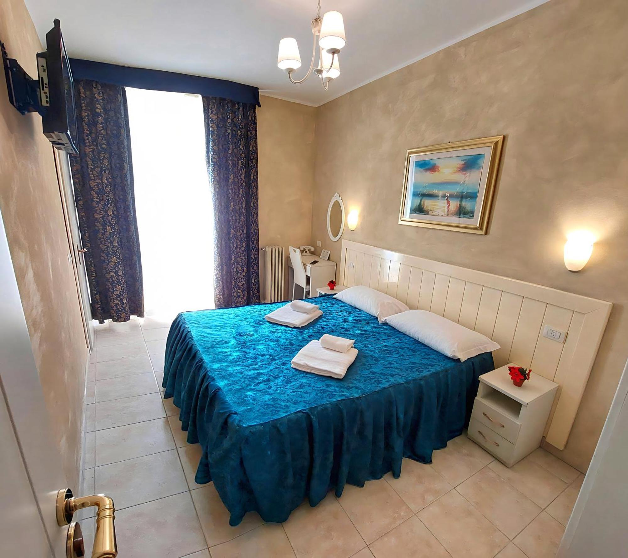Hotel Aurelia Milano Centrale Екстериор снимка