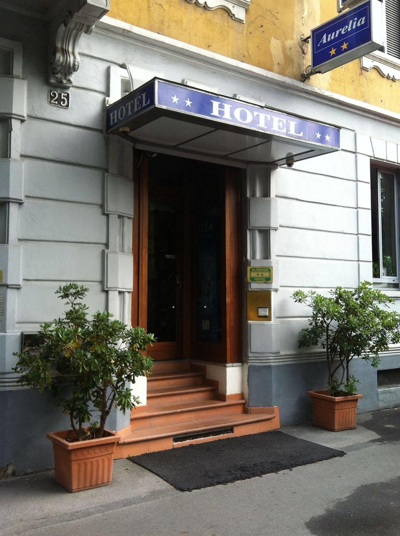 Hotel Aurelia Milano Centrale Екстериор снимка