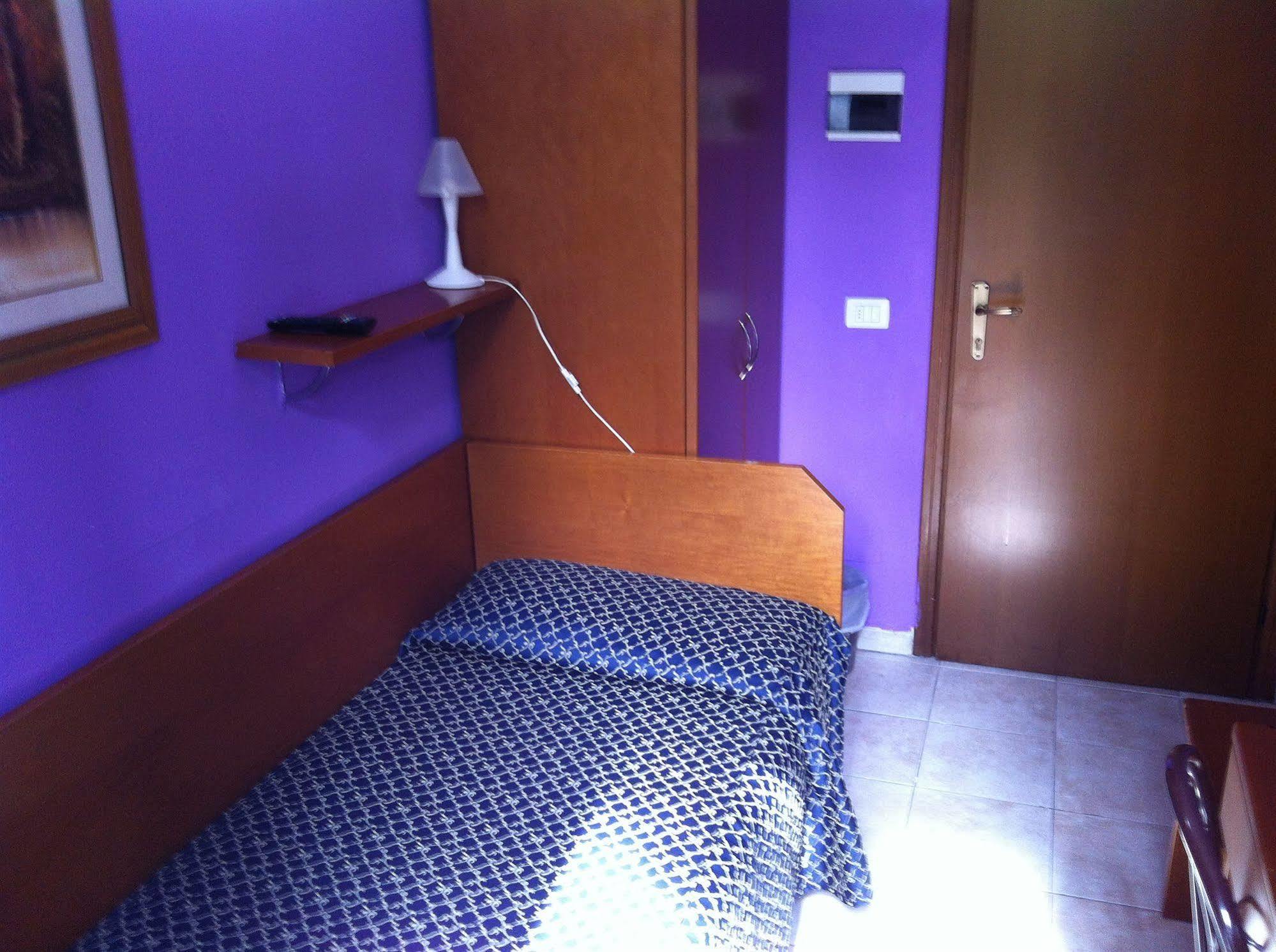 Hotel Aurelia Milano Centrale Екстериор снимка