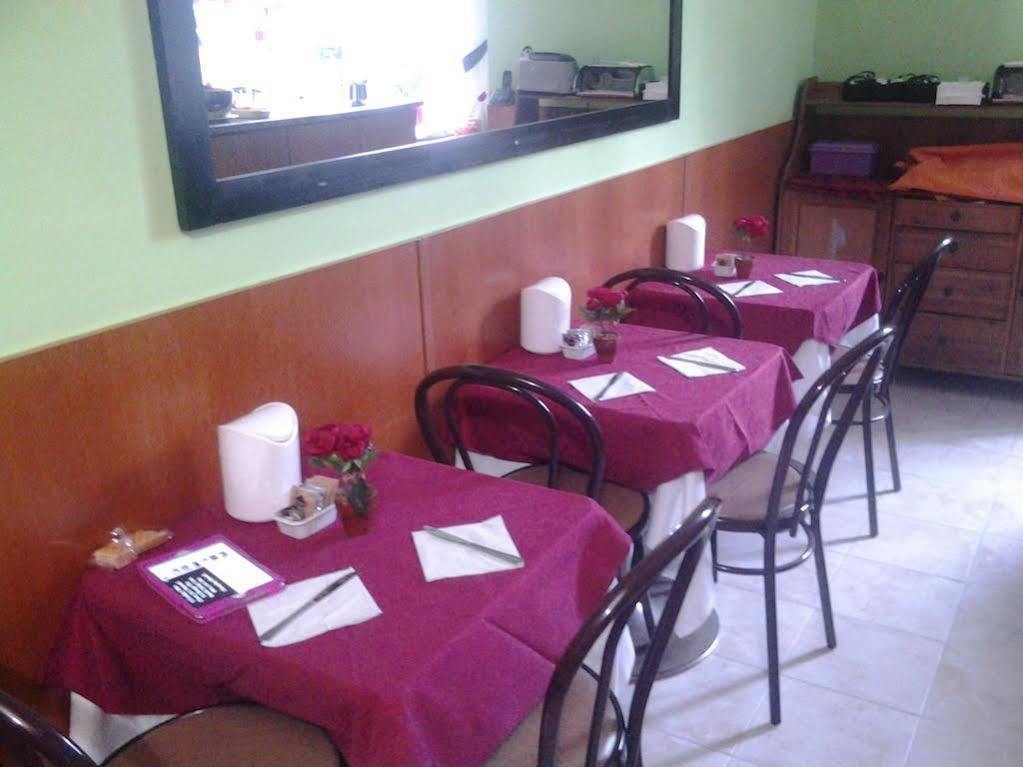 Hotel Aurelia Milano Centrale Екстериор снимка